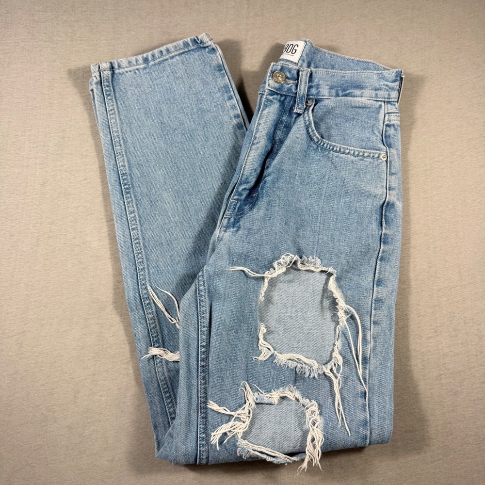 BDG Urban Outfitters High-Rise Baggy Distressed Jeans Light Wash Blue Size 25